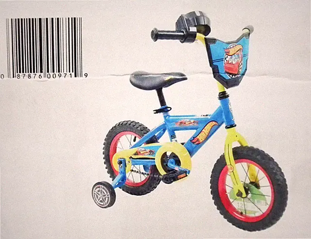 Dynacraft Hot Wheels Kids Bike. 12". new in box