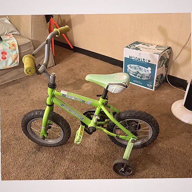 Dynacraft Rock It 12in Kids Bike Green/Gray Training Wheels Coaster Brake