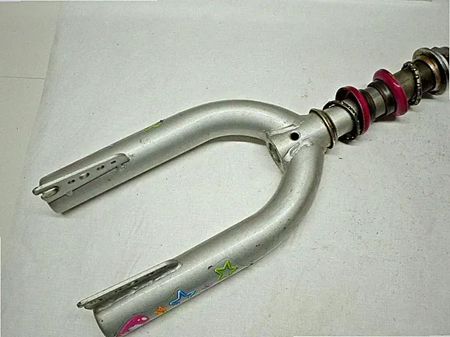 FRONT FORKS STEERING STEM BEARINGS DYNACRAFT BARBIE BICYCLE Model #8006-93 12"