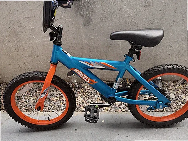 Hot Wheels 16 in Kids Bike Blue Orange Adjustable Seat Steel Frame
