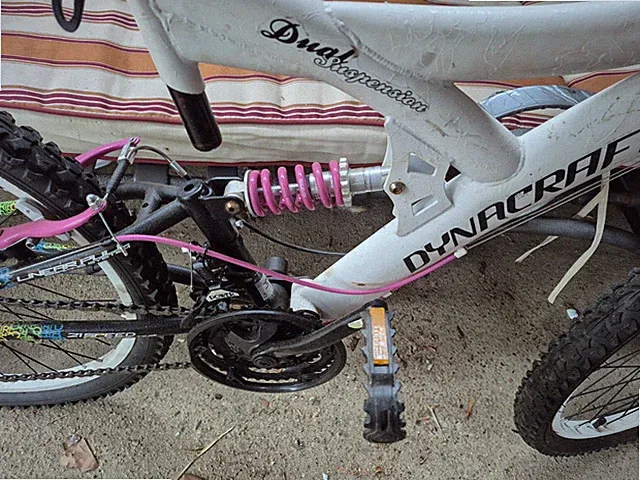 Mountain Bike Dynacraft 24 In Bike White Vg Condition Pick Up Only No Shipping